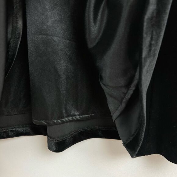 Liz Claiborne 90s Black Velvet Dress - Picture 13 of 13